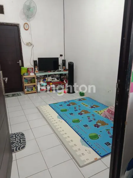 image RUMAH DI JAKARTA TIMUR GREEN GARDEN CAKUNG SIAP HUNI (2)