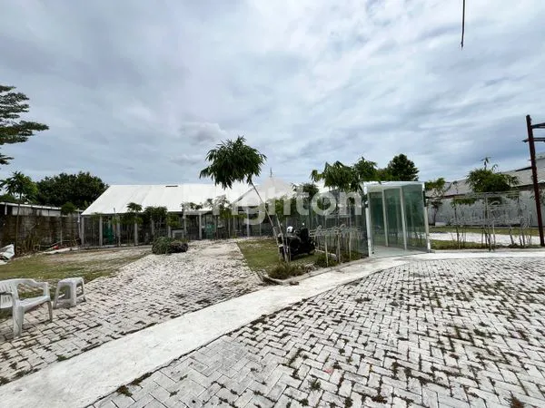 image DIJUAL BANGUNAN EKS CAFE\' DI JALAN RAYA SUNSET ROAD , BALI - LOKASI STRATEGIS DAN SIAP OPERASIONAL   (8)