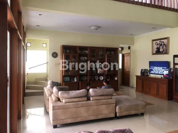 image RUMAH MEWAH LT 521M² DI CIGADUNG BANDUNG (6)