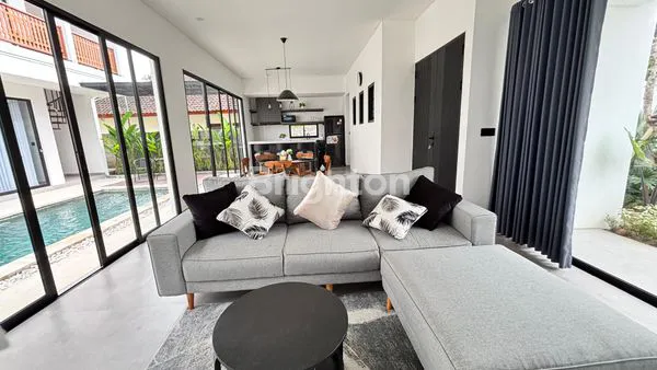 image FOR RENT NEW VILLA READY 4 BEDROOMS NEAR KEDUNGU BEACH (1)