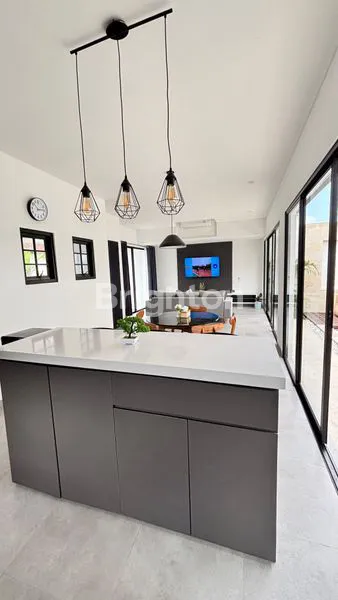 image FOR RENT NEW VILLA READY 4 BEDROOMS NEAR KEDUNGU BEACH (5)