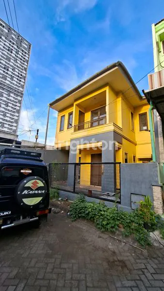 image RUMAH LOKASI STRATEGIS SELANGKAH DARI JALAN RAYA DEPAN LANGSUNG RUKO (1)