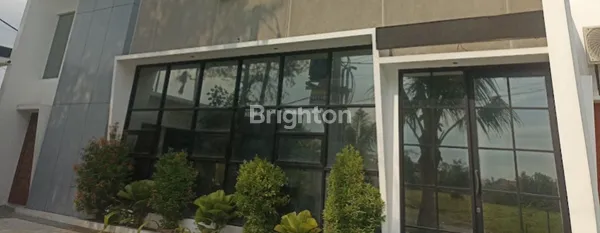 DISEWAKAN EKS LOUNGE DI MUNGGU, DEKAT PANTAI SESEH