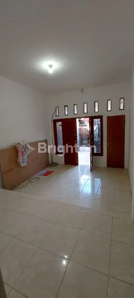 image RUMAH KOST 2 LANTAI 11 KAMAR SIAP OPERASIONAL (4)