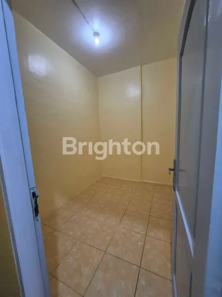 image MURAH RUMAH KOST 2 LANTAI DEKAT ROXY (4)