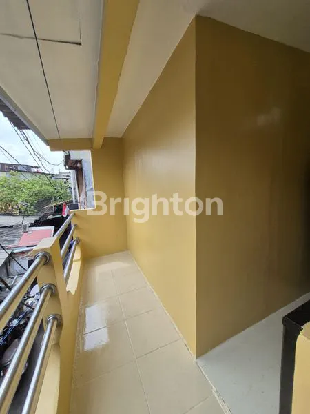 image MURAH RUMAH KOST 2 LANTAI DEKAT ROXY (8)