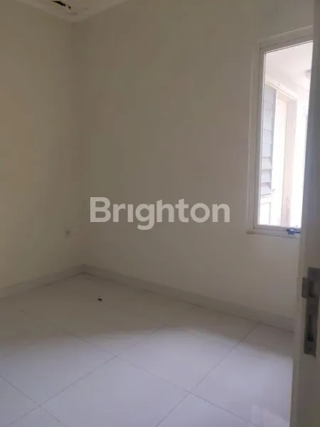 image RUMAH CANTIK SIAP HUNI DI GADING SERPONG (6)