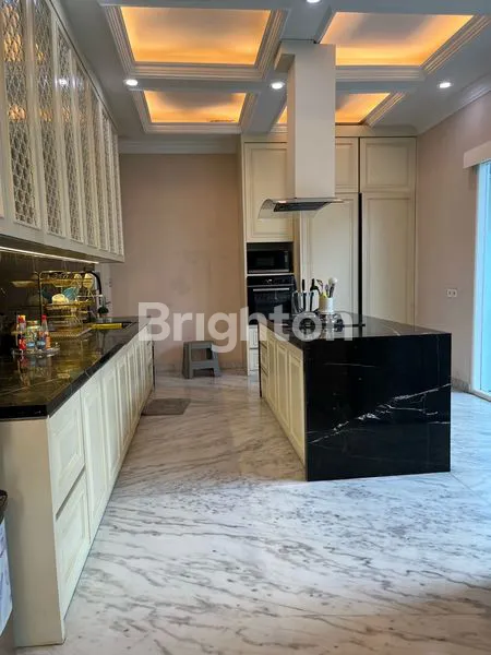 image RUMAH MEWAH FULL INTERIOR + GYM & KOLAM RENANG (8)