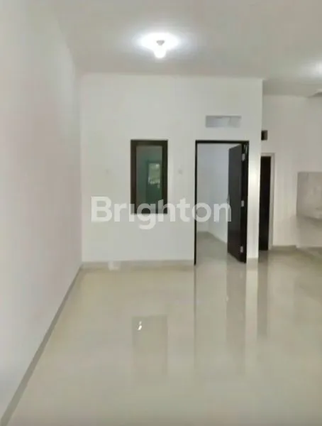 image RUMAH BARU 3 LANTAI ROW 2 MOBIL DI DURI KEPA DEKAT TANJUNG DUREN (2)