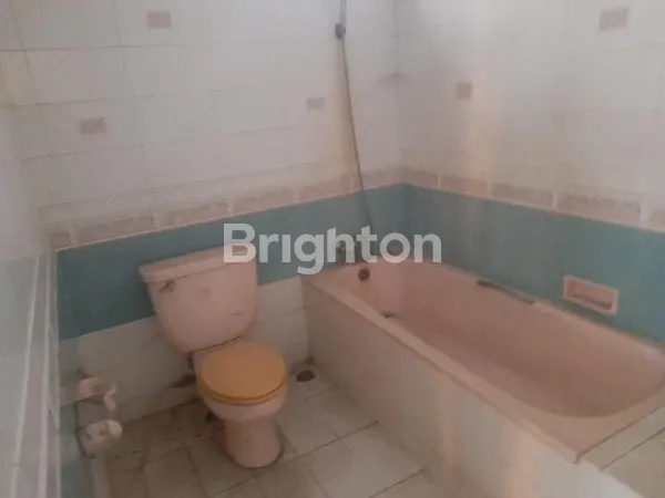 image RUMAH MEWAH STRATEGIS DEKAT BERBAGAI FASUM CIBUBUR (3)