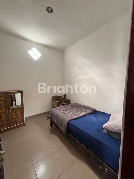 image RUMAH STRATEGIS LINGKUNGAN VILLA (8)