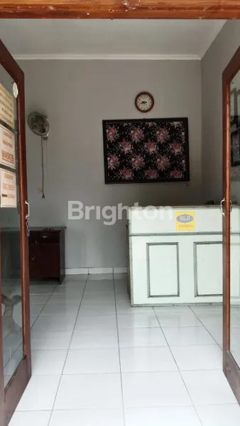 image DISEWAKAN RUMAH 2 LANTAI BISA UNTUK KANTOR DI DAERAH MAKAM HAJI (3)