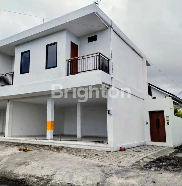 image SHOP FOR RENT 56 M2 NEAR BEACH PERERENAN (1)