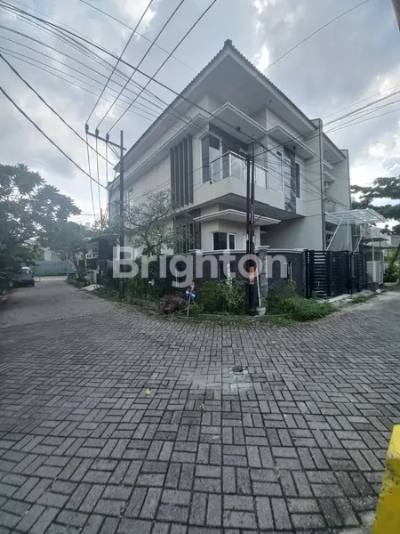 image RUMAH HOOK SUTOREJO STRATEGIS DEKAT RS UNAIR DAN GALAXI MALL (1)