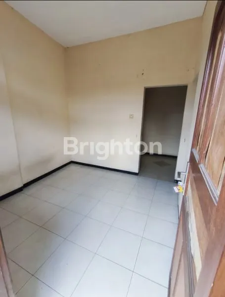 image RUMAH HOOK DI AREA TENGAH KOTA MALANG (3)