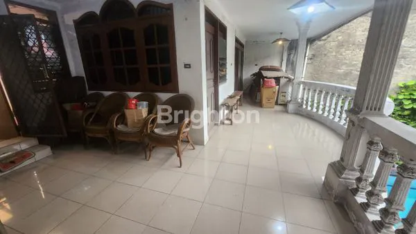 image RUMAH SIAP HUNI ADA KOLAM RENANG DI RAWA SELATAN JOHAR BARU JAKARTA PUSAT (7)