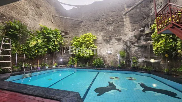 image RUMAH SIAP HUNI ADA KOLAM RENANG DI RAWA SELATAN JOHAR BARU JAKARTA PUSAT (8)
