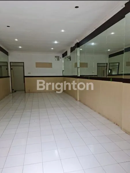 image RUKO 3LANTAI DI RAYA DARMO, SURABAYA (5)