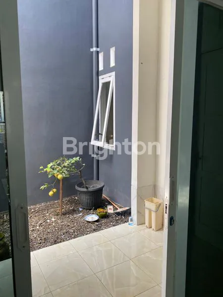 image RUMAH 2 LANTAI LOKASI STRATEGIS  (5)