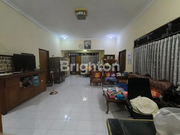 image RUMAH 1 LANTAI HITUNG TANAH ARAYA1 SIAP PAKAI DEKAT RAYA MERR KERTAJAYA INDAH DHARMAHUSADA GALAXY MALL MANYAR KERTOARJO (1)