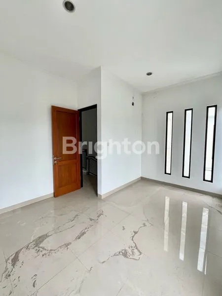 image RUMAH BARU SIAP HUNI STRATEGIS DEKAT UNIVERSITAS TERBUKA PONDOK CABE TANGERANG SELATAN (5)