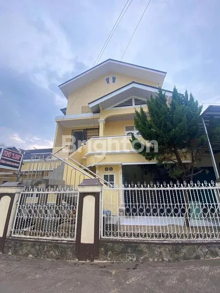 RUMAH KOS SIAP HUNI, DEKAT FASILITAS