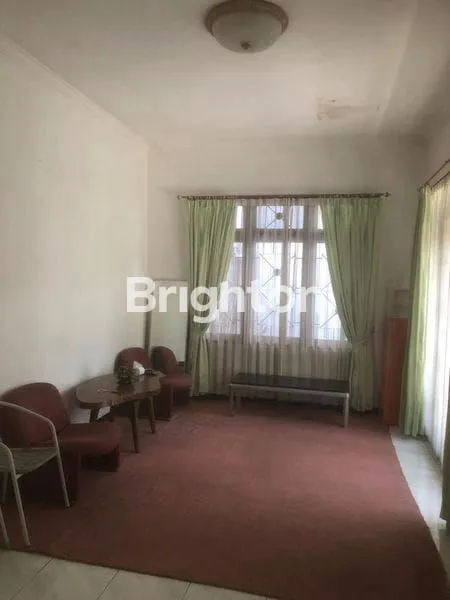 image RUMAH SIAP HUNI JALAN UTAMA DARMO BARU DOUBLE WAY, ONE GATE SYSTEM LEBAR 14, SURABAYA BARAT (3)