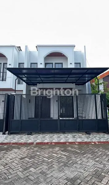 image RUMAH BARU 2 LANTAI AMERICAN CLASSIC KLAMPIS MANYAR SEMI FURNISHED (1)