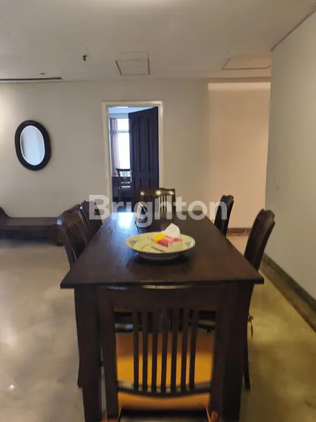 image APARTEMEN KUSUMA CHANDRA 3KT FURNISHED SIAP HUNI (5)