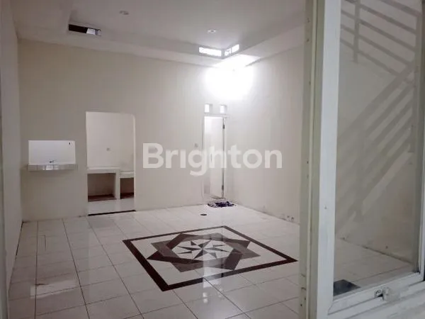 image ROYAL SQUARE DISEWAKAN RUKO BAGUS SIAP PAKAI SEMARANG (3)