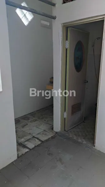 image JUALSEWA RUKO 3 LANTAI DEKAT MASJID AL-AKBAR - KEBONSARI, GAYUNG KEBONSARI - SURABAYA\\N (6)