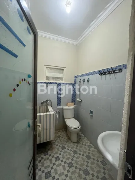 image RUMAH JL PUCANG ANOM TIMUR 2 LANTAI, KERTAJAYA GUBENG (8)