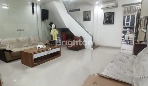 image RUMAH LUAS, KEMUNING, PALEMBANG SUMATERA SELATAN  (4)