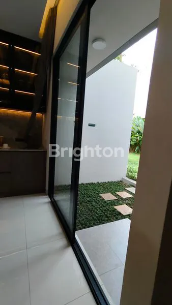 image RUMAH 2 LANTAI LT 72 DI KOTA WISATA (2)