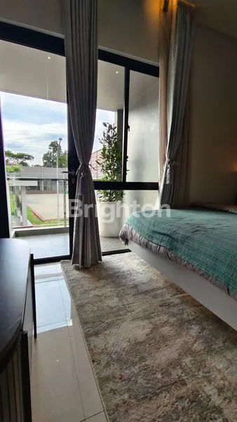 image RUMAH 2 LANTAI LT 72 DI KOTA WISATA (6)