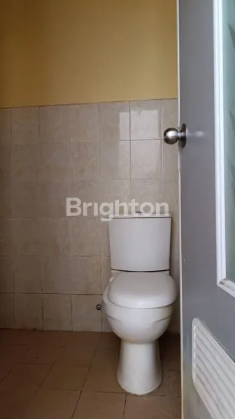 image RUMAH DALAM KOMPLEK AREA STRATEGIS (5)