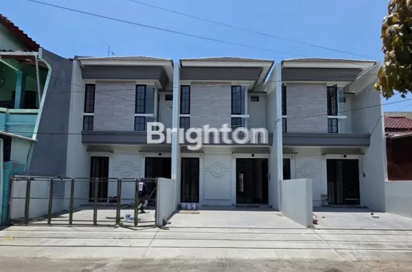 image RUMAH NEW MINIMALIS DI BARUK BARAT DEKAT MERR (1)