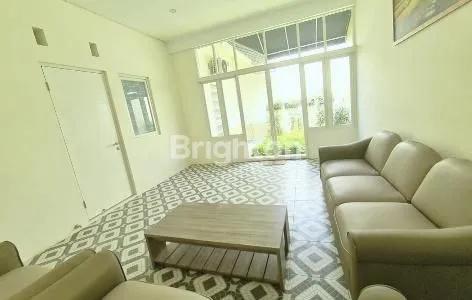 image FOREST HILL DISEWAKAN RUMAH FULL FURNISH SIAP HUNI BSB MIJEN SEMARANG (2)