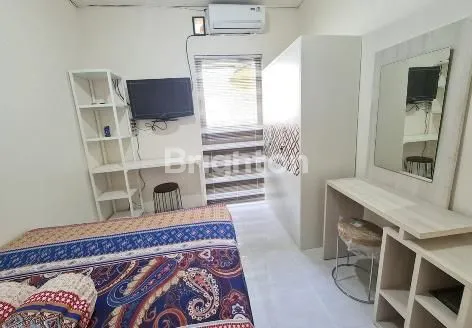 image FOREST HILL DISEWAKAN RUMAH FULL FURNISH SIAP HUNI BSB MIJEN SEMARANG (6)