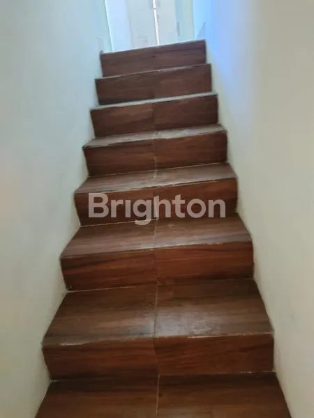 image HUNIAN STRATEGIS SURABAYA, 2 KAMAR & GARASI (4)