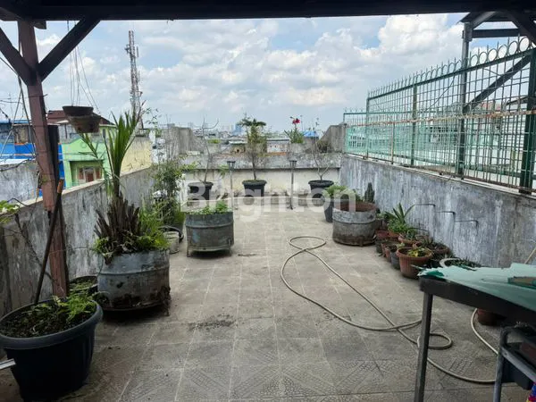 image RUKO HOOK SIAP HUNI 3½ TINGKAT MANDALA BY PASS, MEDAN TEMBUNG (8)