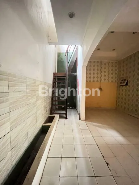 image INVESTASI IDEAL: RUMAH 100/120 DI KAWASAN ELITE (7)