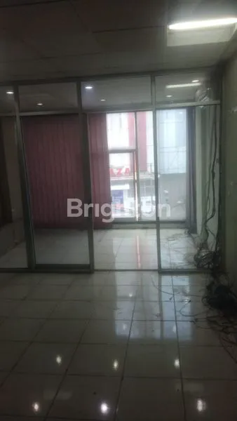 image DI JUAL CEPAT RUKO 5 LANTAI  SIAP PAKAI DI PINANGSIA RAYA. JAKARTA BARAT (5)