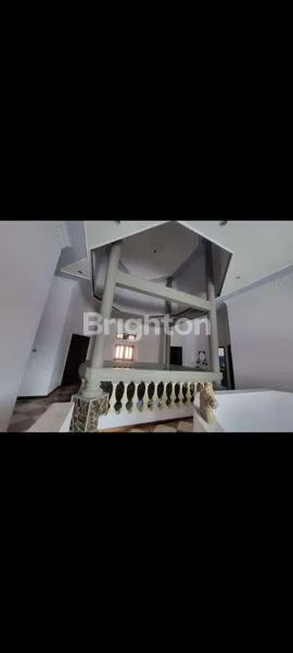 image RUMAH 2LANTAI DI AREA TENGAH KOTA MALANG (5)