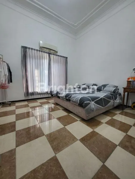 image RUMAH 2LANTAI DI AREA TENGAH KOTA MALANG (3)