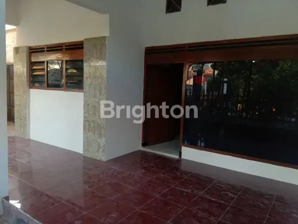 image RUMAH SECOND RUNGKUT LINGKUNGAN TENANG, DEKAT PUSAT BELANJA, DEKAT KE MERR  (5)