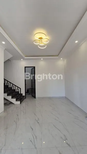 image RUMAH HOOK 2 LANTAI, ARAYA 2 SURABAYA TIMUR (3)