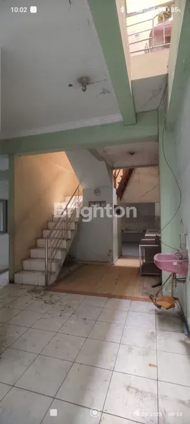 image JUAL RUMAH PINGGIR JALAN RAYA MODEL RUKO. LOKASI DI NUSUKAN KOMPLANG JL. ADI SUMARMO (5)