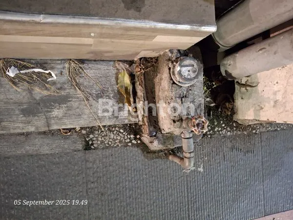 image DISEWAKAN RUKO 1 LANTAI LEBAR DI JALAN MERDEKA KOTA BLITAR, LOKASI RAMAI DAN STRATEGIS, COCOK BUAT KANTOR, RESTO MAUPUN RUMAH TANGGA. (3)