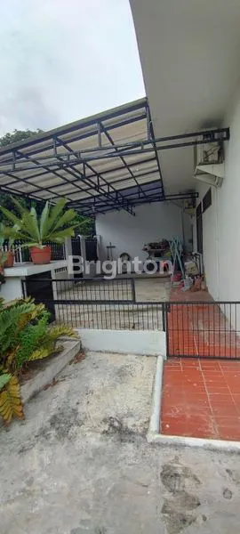 image RUMAH KEDOYA BARU JAKARTA BARAT HOEK DALAM KOMPLEKS DEKAT PINTU GERBANG UTAMA & PINTU TOL (5)